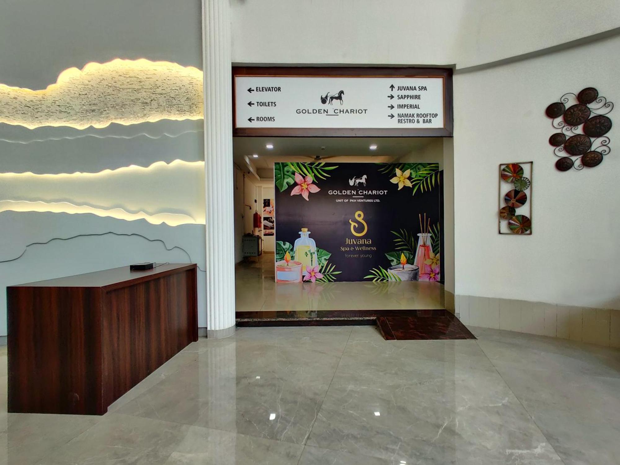 Golden Chariot Hotel Daman Exterior foto